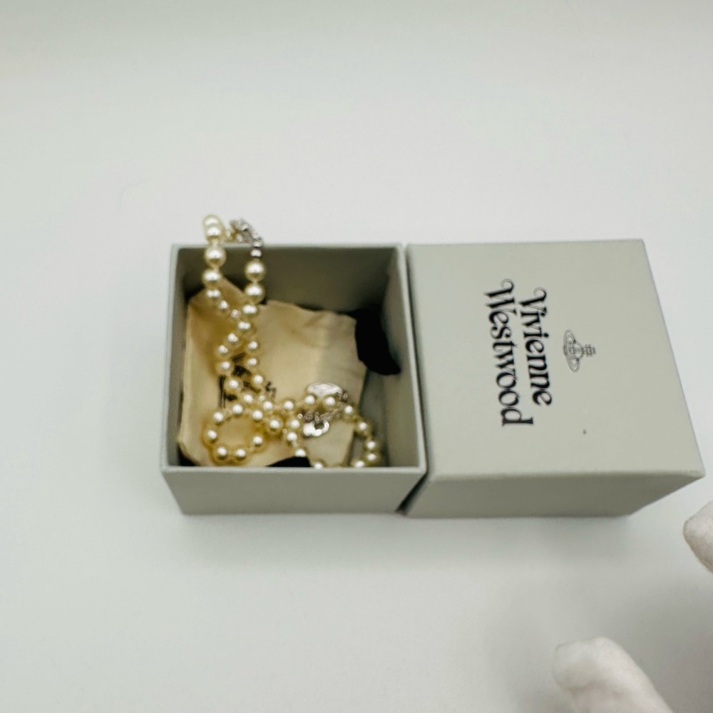 Vivienne Westwood Pearl Necklace - Picture 11 of 12